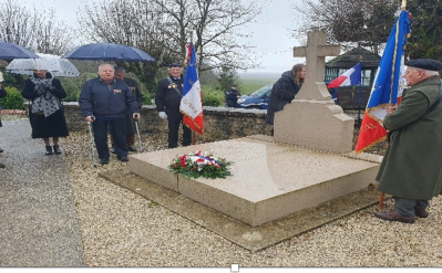 La tombe du général de Gaulle dans le cimetière!re de Colombey les deux Eglises